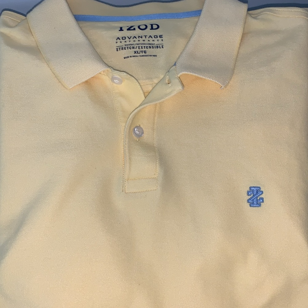 IZOD Mens Polo shirt like new size XL, yellow in colour. EUC